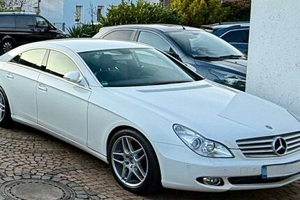 Mercedes-Benz CLS 350 43.789 km 16.000 &euro; Willich 47877