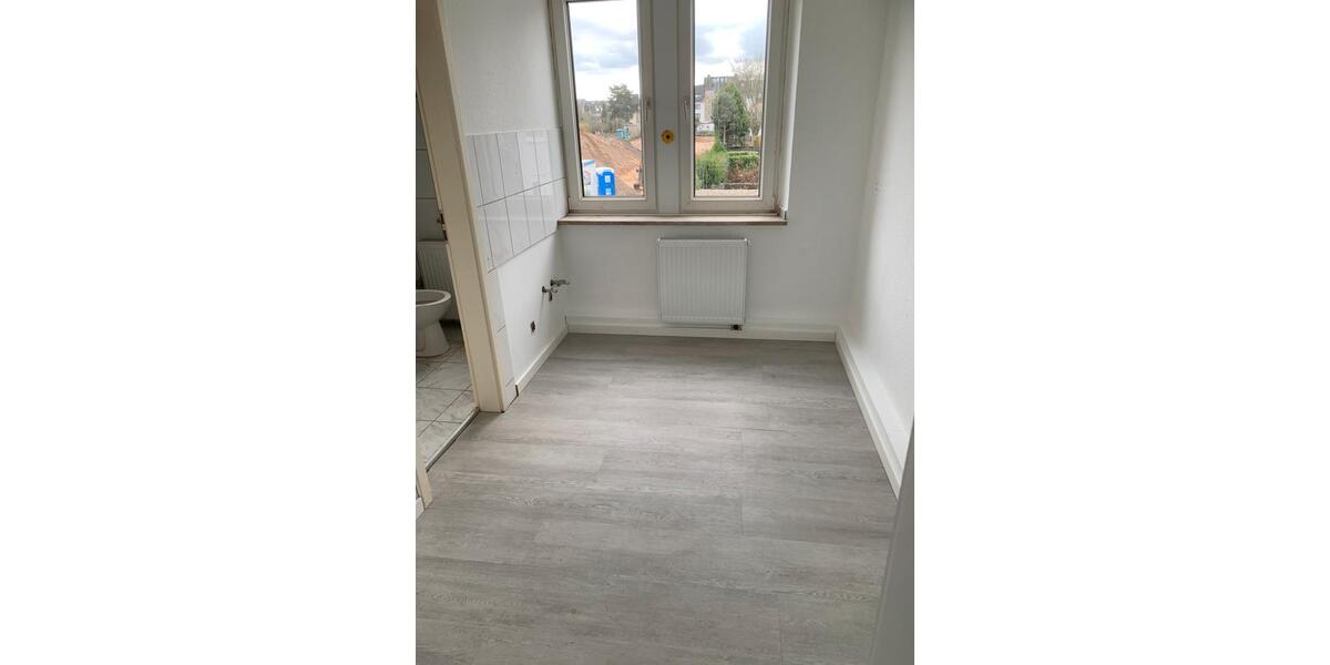 Mehrfamilienhaus, Wohnhaus Duisburg Duisburg-Mitte - 10 Zimmer, 155 m&sup2;, 400.000&euro; | Angebot:25934804