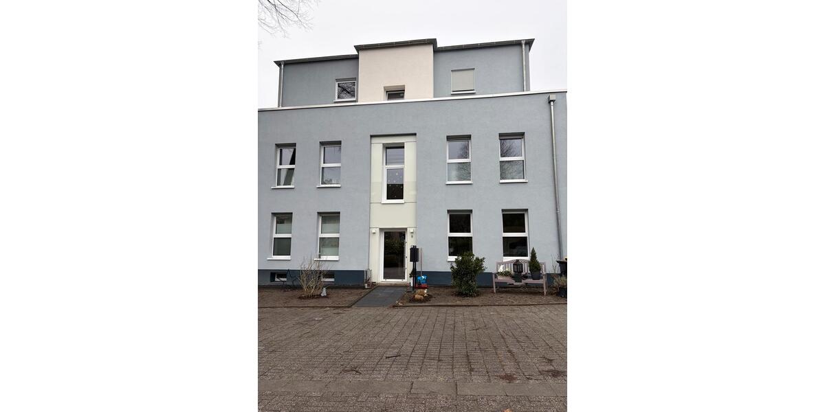 Hochparterre Essen Stadtbezirk VI - 1 Zimmer, 20 m&sup2;, 649&euro; | Angebot:27541873