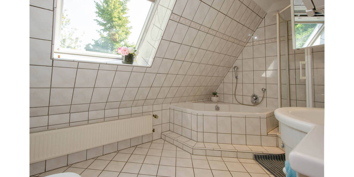 Einfamilienhaus Hattingen - 6 Zimmer, 173 m&sup2;, 528.000&euro; | Angebot:25743248