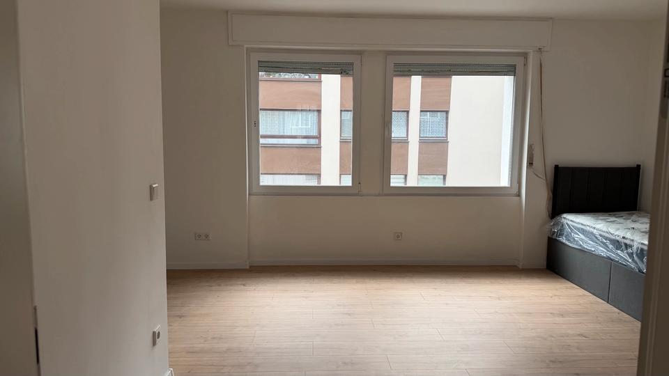 Etagenwohnung Essen Stadtbezirk III - 1 Zimmer, 28 m&sup2;, 790&euro; | Angebot:27572234