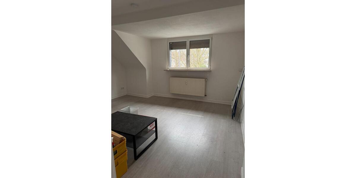 Dachgeschoßwohnung Krefeld Fischeln - 2 Zimmer, 45 m&sup2;, 500&euro; | Angebot:25942433