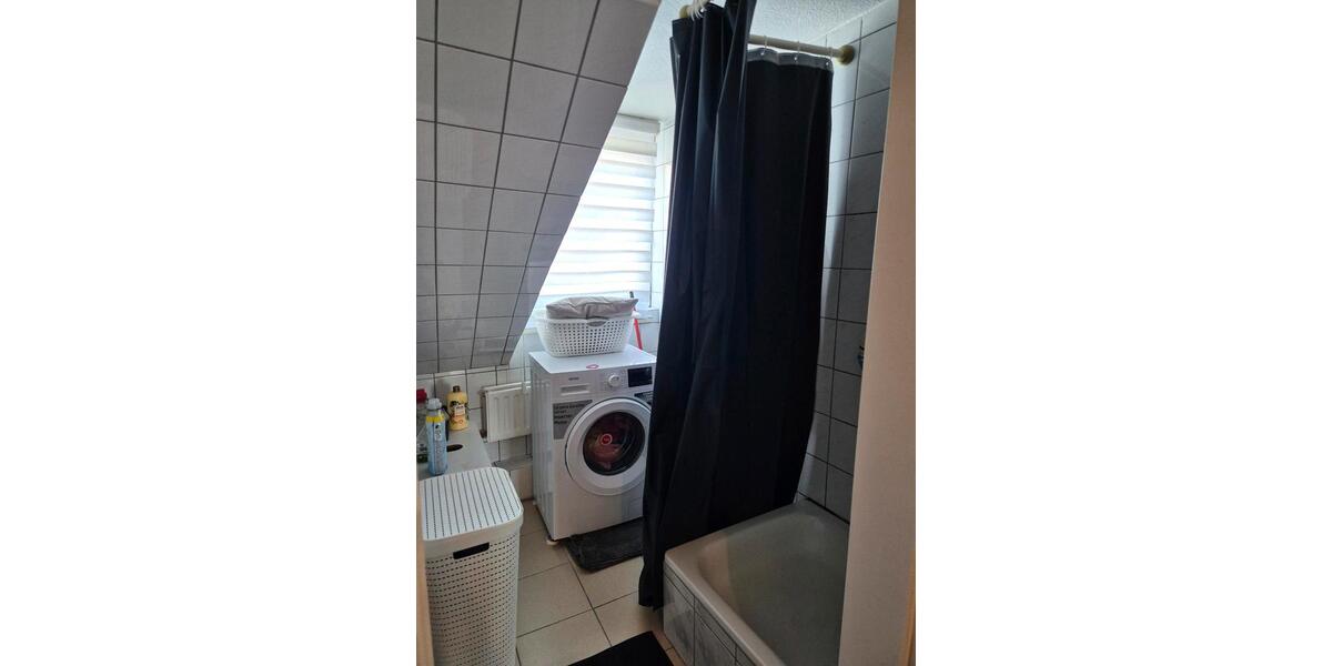 Dachgeschoßwohnung Krefeld Dießem - 2 Zimmer, 50 m&sup2;, 490&euro; | Angebot:25417042