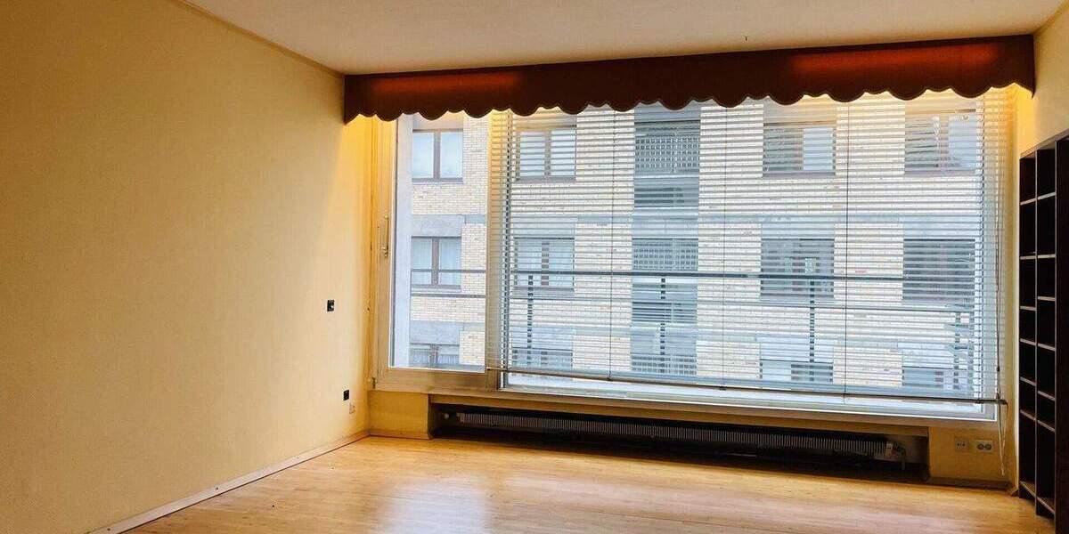 Etagenwohnung Düsseldorf Eller - 3 Zimmer, 90 m&sup2;, 329.000&euro; | Angebot:25738217