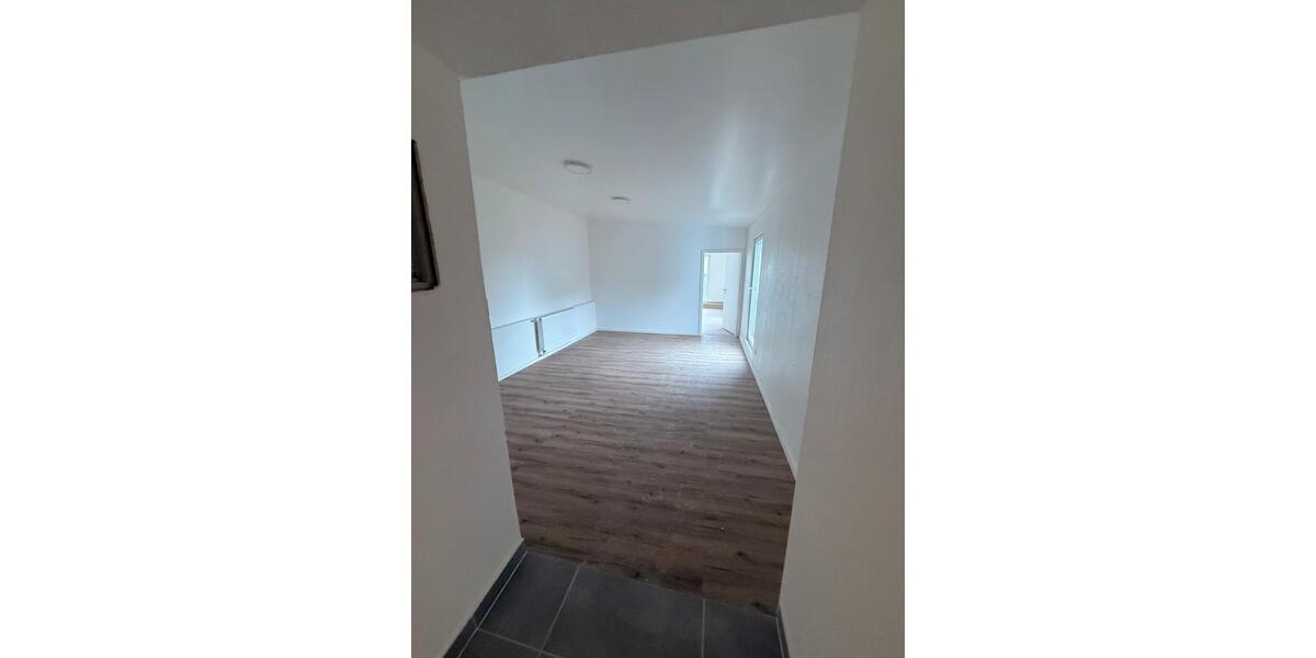 Etagenwohnung Duisburg Duisburg-Mitte - 4 Zimmer, 120 m&sup2;, 1.440&euro; | Angebot:26030200