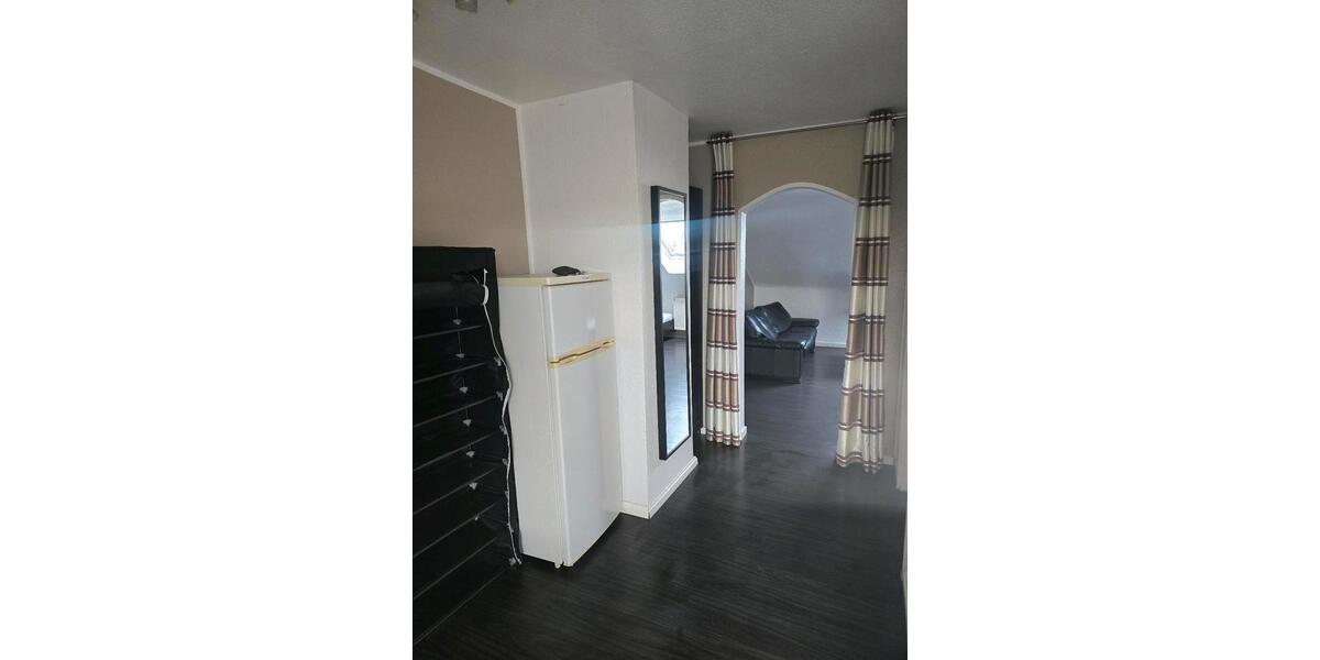 Dachgeschoßwohnung Krefeld Bockum - 1 Zimmer, 36 m&sup2;, 520&euro; | Angebot:25943417