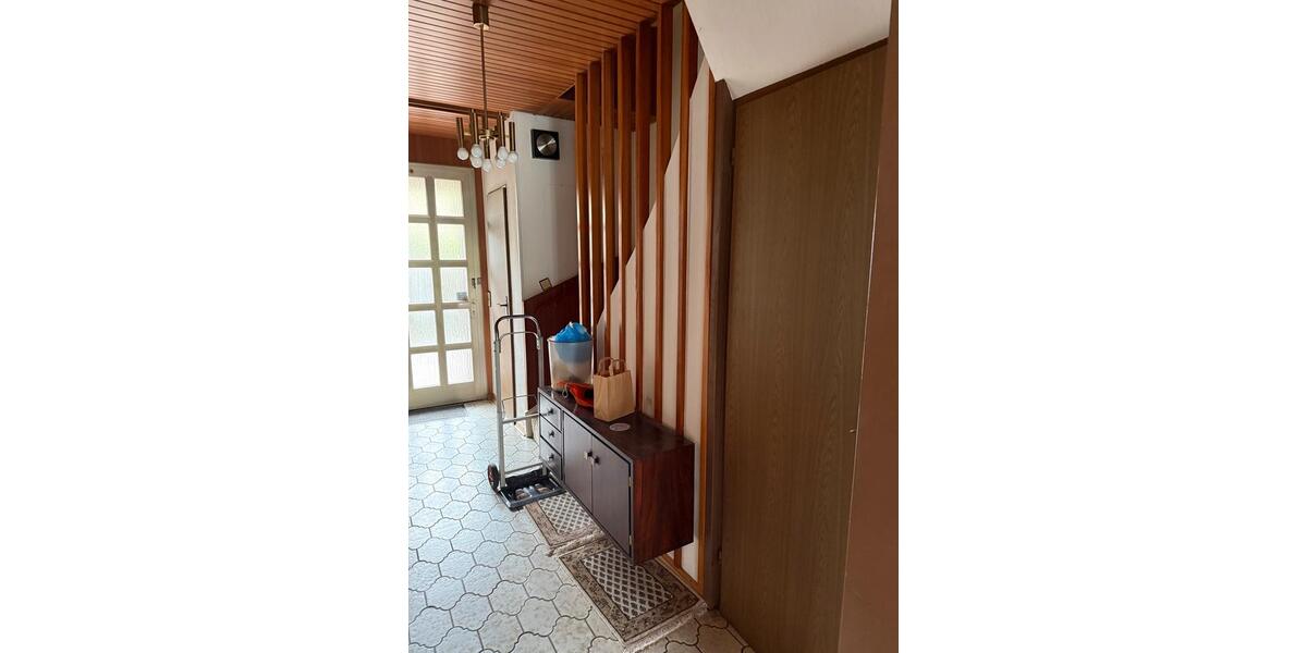 Reihenhaus Willich - 7 Zimmer, 130 m&sup2;, 350.000&euro; | Angebot:26037803