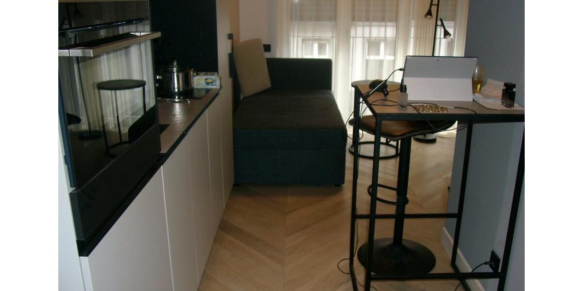 Etagenwohnung Düsseldorf Oberbilk - 1 Zimmer, 20 m&sup2;, 765&euro; | Angebot:25048234