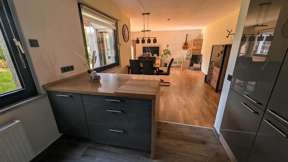 Etagenwohnung Solingen Höhscheid - 3 Zimmer, 84 m&sup2;, 285.000&euro; | Angebot:27197378