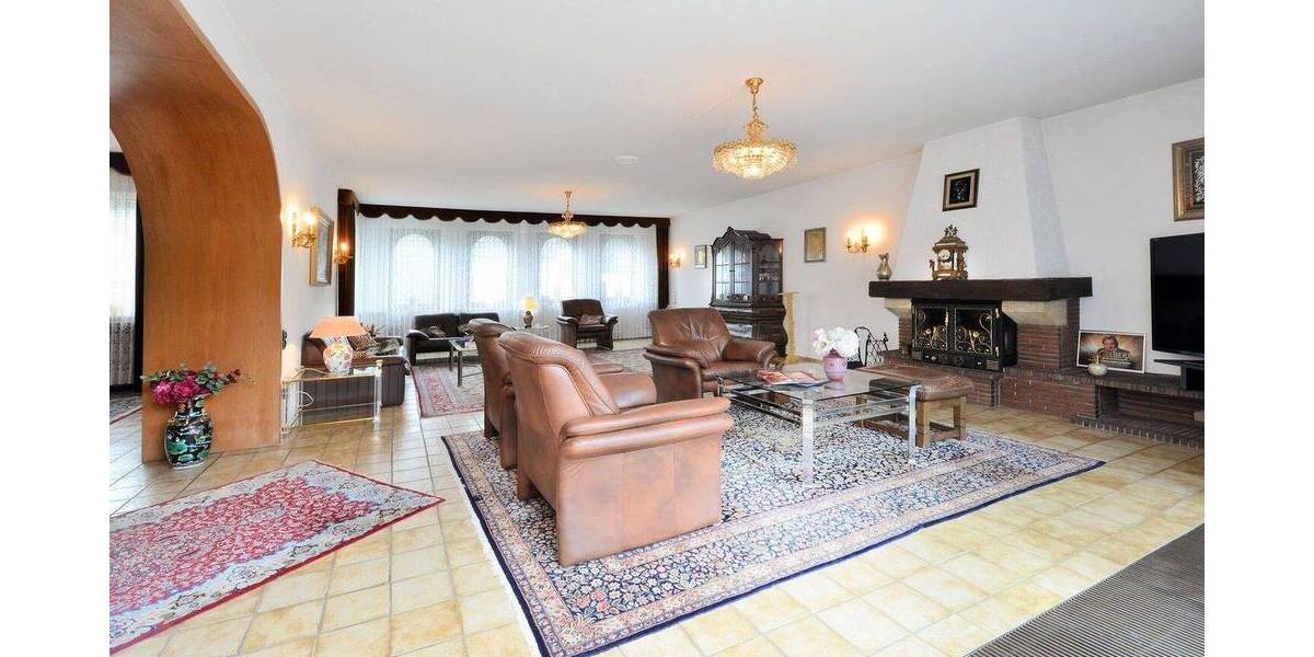 Einfamilienhaus Moers Hülsdonk - 5 Zimmer, 185 m&sup2;, 695.000&euro; | Angebot:26415383