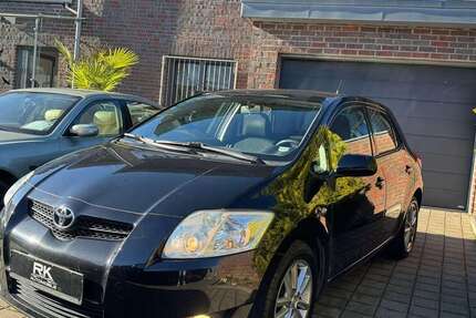 Toyota Auris 200.000 km 3.650 &euro; Solingen 42651