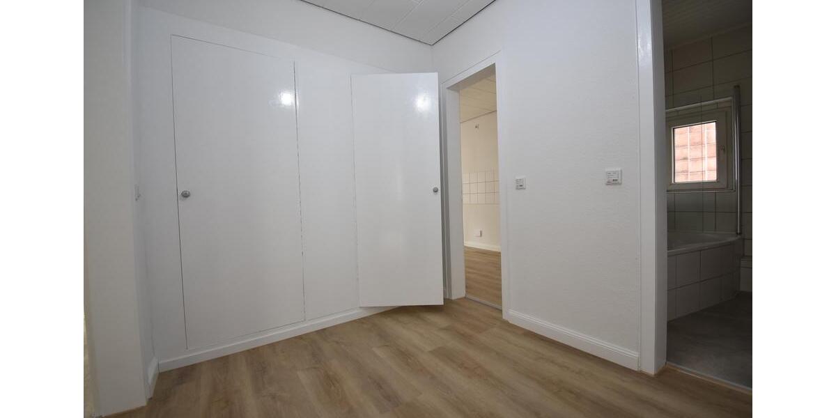 Erdgeschoßwohnung Duisburg Angerhausen - 2.5 Zimmer, 75 m&sup2;, 945&euro; | Angebot:26235370