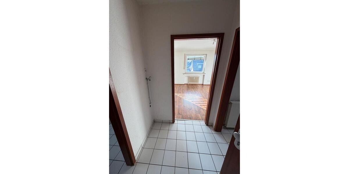 Etagenwohnung Dormagen Hackenbroich - 1 Zimmer, 30 m&sup2;, 400&euro; | Angebot:26153554