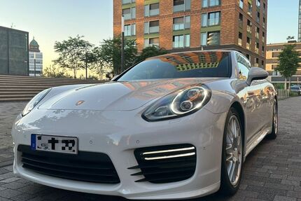 Porsche Panamera 85.000 km 36.900 &euro; Mülheim an der Ruhr 45472