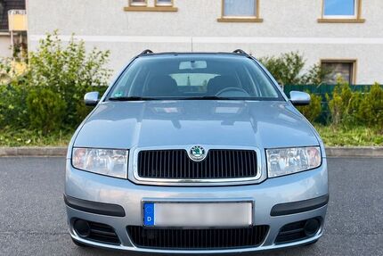 Skoda Fabia 79.456 km 4.500 &euro; Wuppertal 42329