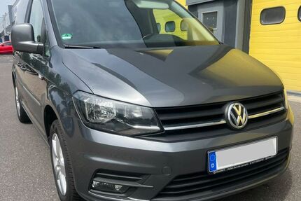 VW Caddy 199.000 km 8.495 &euro; Düsseldorf 40627