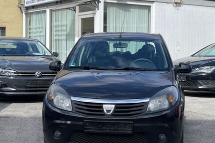 Dacia Sandero 113.000 km 2.990 &euro; Gelsenkirchen 45899