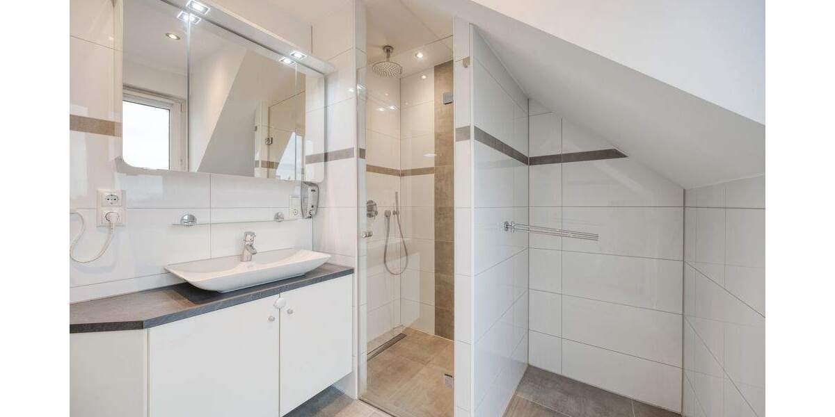 Etagenwohnung Hilden - 3 Zimmer, 97 m&sup2;, 495.000&euro; | Angebot:25705743