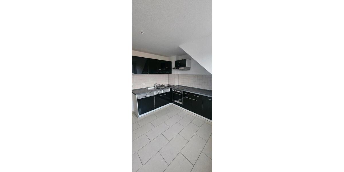 Dachgeschoßwohnung Oberhausen Osterfeld - 3.5 Zimmer, 63 m&sup2;, 860&euro; | Angebot:27539109