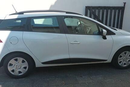 Renault Clio 220.000 km 5.900 &euro; Neuss 41462