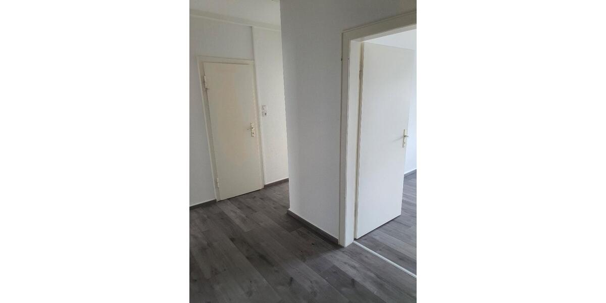 Etagenwohnung Wuppertal Elberfeld - 2 Zimmer, 70 m&sup2;, 350&euro; | Angebot:25988811