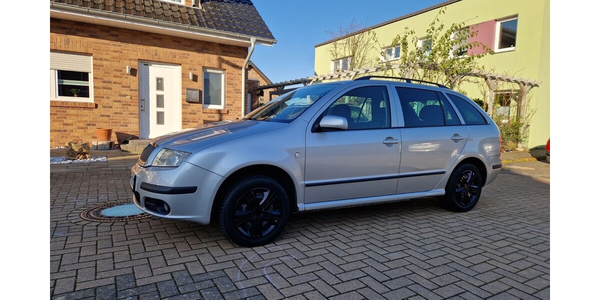 Skoda Fabia 389.000 km 1.580 &euro; Dormagen 41539