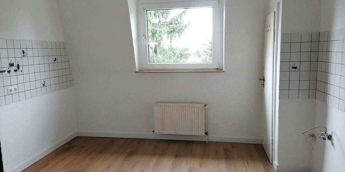Etagenwohnung Essen Frohnhausen - 3 Zimmer, 93 m&sup2;, 700&euro; | Angebot:25659267