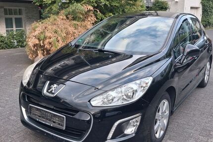 Peugeot 308 217.000 km 1.690 &euro; Düsseldorf 40233