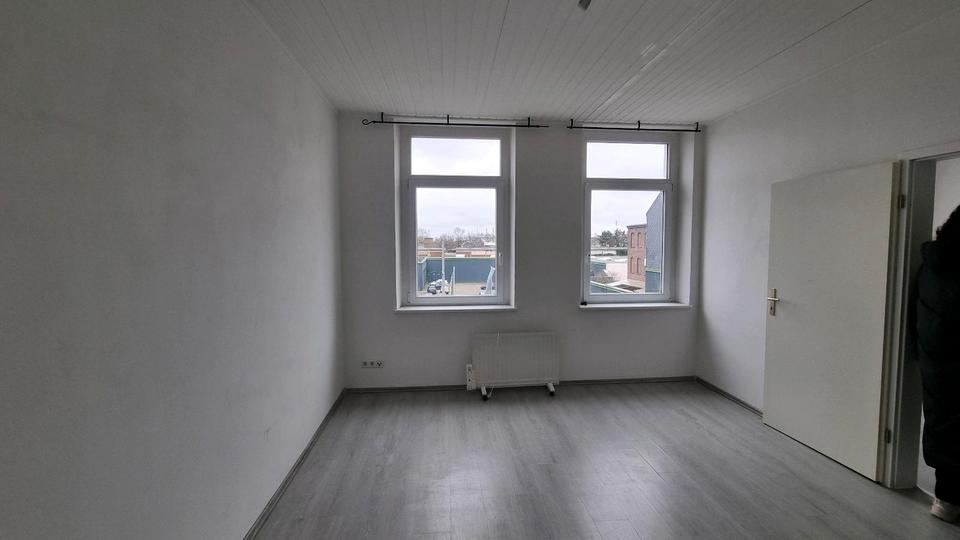 Etagenwohnung Krefeld Cracau - 2 Zimmer, 40 m&sup2;, 530&euro; | Angebot:25968659