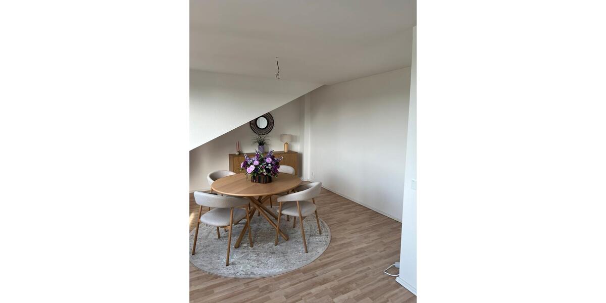 Etagenwohnung Duisburg Huckingen - 3 Zimmer, 80 m&sup2;, 920&euro; | Angebot:27551994