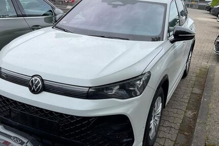 VW Tiguan 25.277 km 41.450 &euro; Hilden 40721