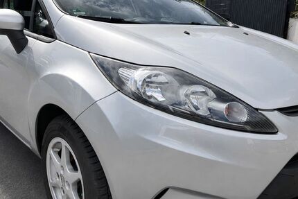 Ford Fiesta 99.503 km 3.800 &euro; Erkrath 40699