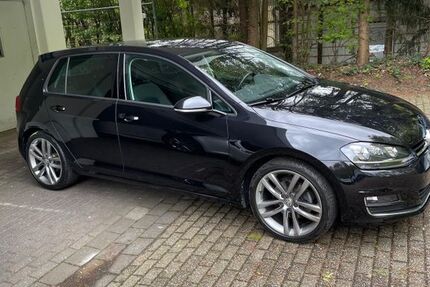 VW Golf 168.000 km 12.800 &euro; Oberhausen 46149