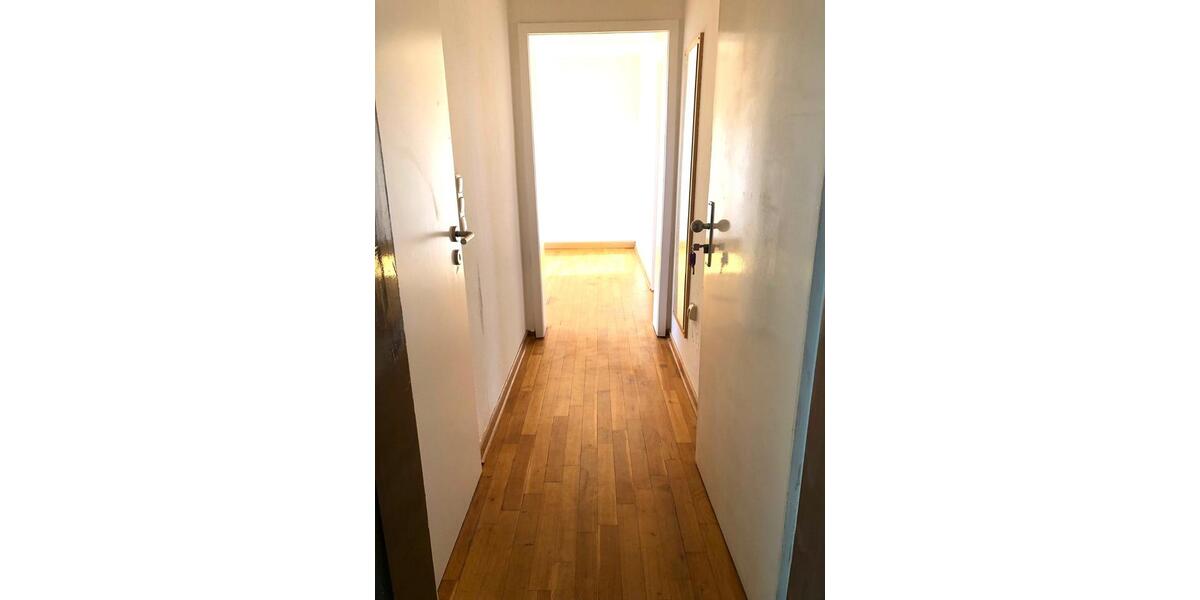 Dachgeschoßwohnung Wuppertal Gemarkung Langerfeld - 1 Zimmer, 28 m&sup2;, 220&euro; | Angebot:25840975