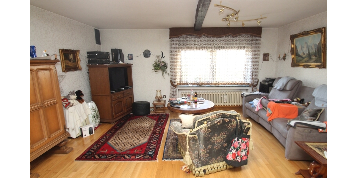 Mit 3D-Rundgang: Ihr neues Zuhause in Reusrath - Einfamilienhaus mit Potenzial und großem Grundstück - Einfamilienhaus Langenfeld | Angebot:27120028