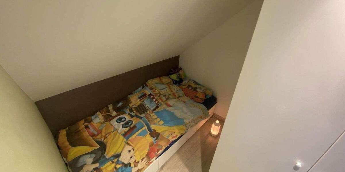 Doppelhaushälfte Duisburg Huckingen - 7 Zimmer, 120 m&sup2;, 599.000&euro; | Angebot:25755924