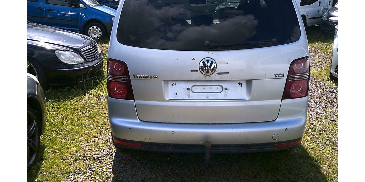 VW Touran 208.900 km 3.700 &euro; Grevenbroich 41516