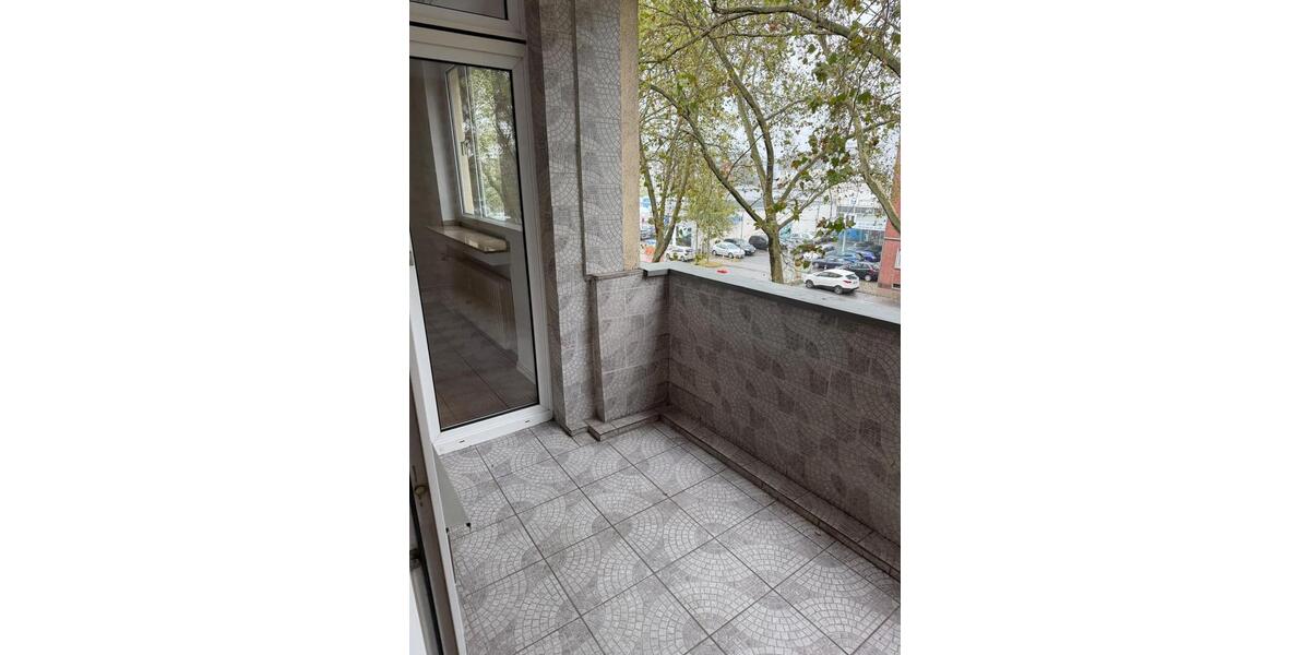 Etagenwohnung Duisburg Duisburg-Mitte - 3 Zimmer, 83 m&sup2;, 980&euro; | Angebot:27547765