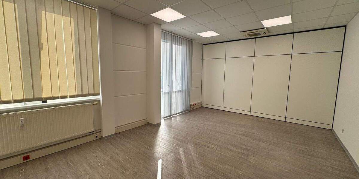 Gewerbeobjekt Willich Münchheide - 7 Zimmer, 246 m&sup2;, 2.460&euro; | Angebot:25769990