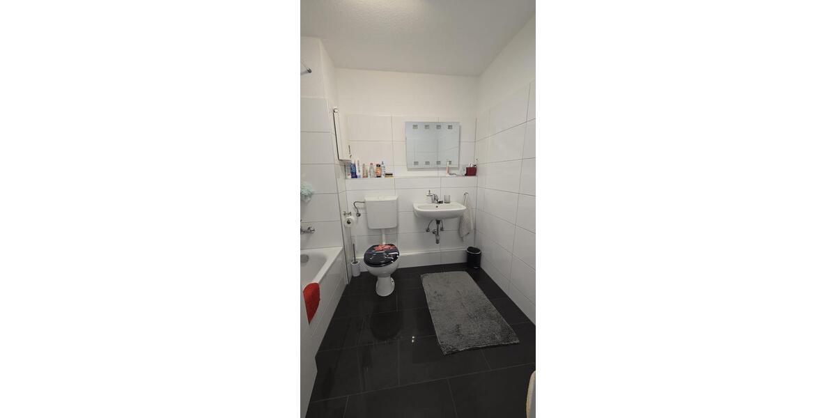 Dachgeschoßwohnung Solingen Ohligs - 2 Zimmer, 57 m&sup2;, 160.000&euro; | Angebot:26615471