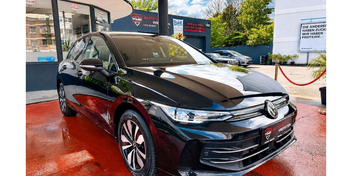 VW Golf 32.857 km 22.990 &euro; Düsseldorf 40589