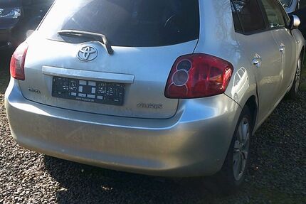 Toyota Auris 274.800 km 1.200 &euro; Grevenbroich 41516