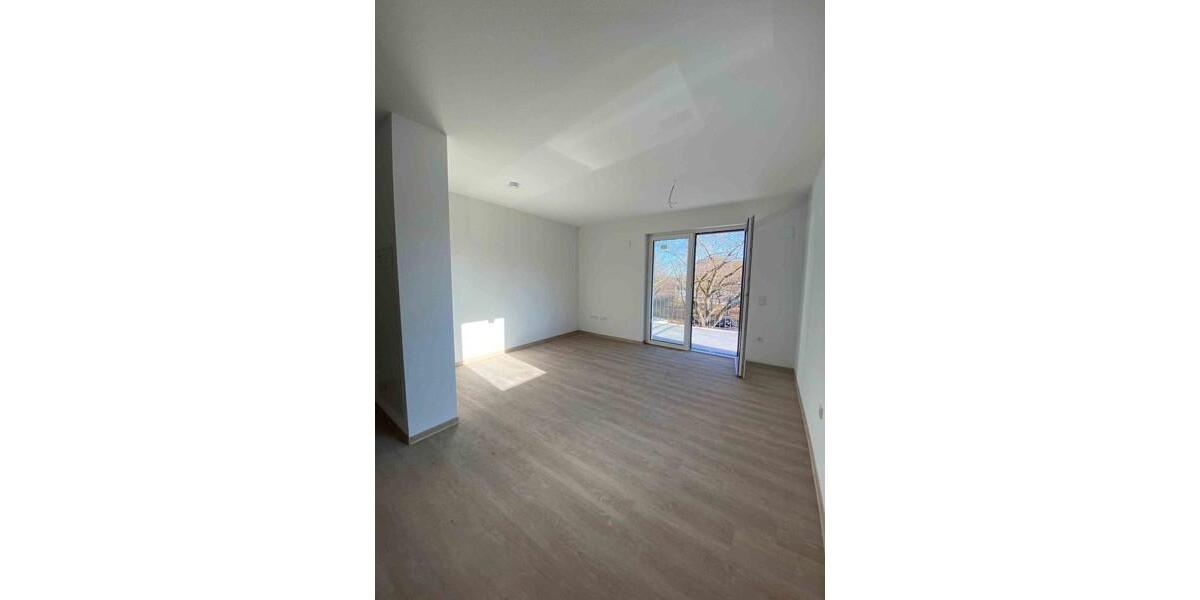 Erdgeschoßwohnung Essen Stadtbezirk VI - 1 Zimmer, 38 m&sup2;, 459&euro; | Angebot:25830460