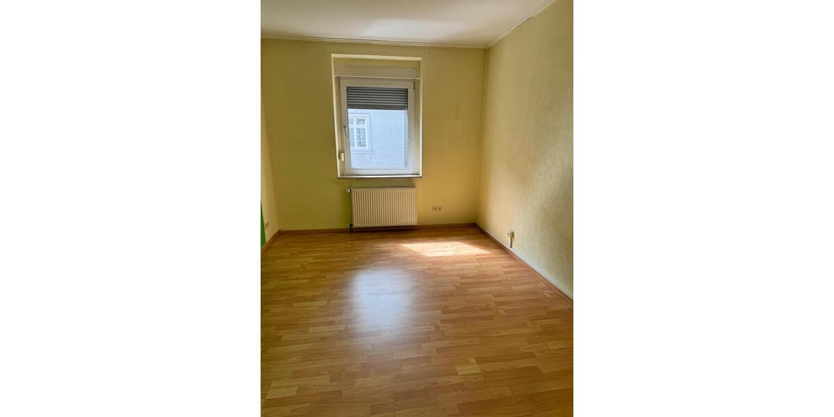 Etagenwohnung Duisburg Hamborn - 4 Zimmer, 101 m&sup2;, 750&euro; | Angebot:21219653