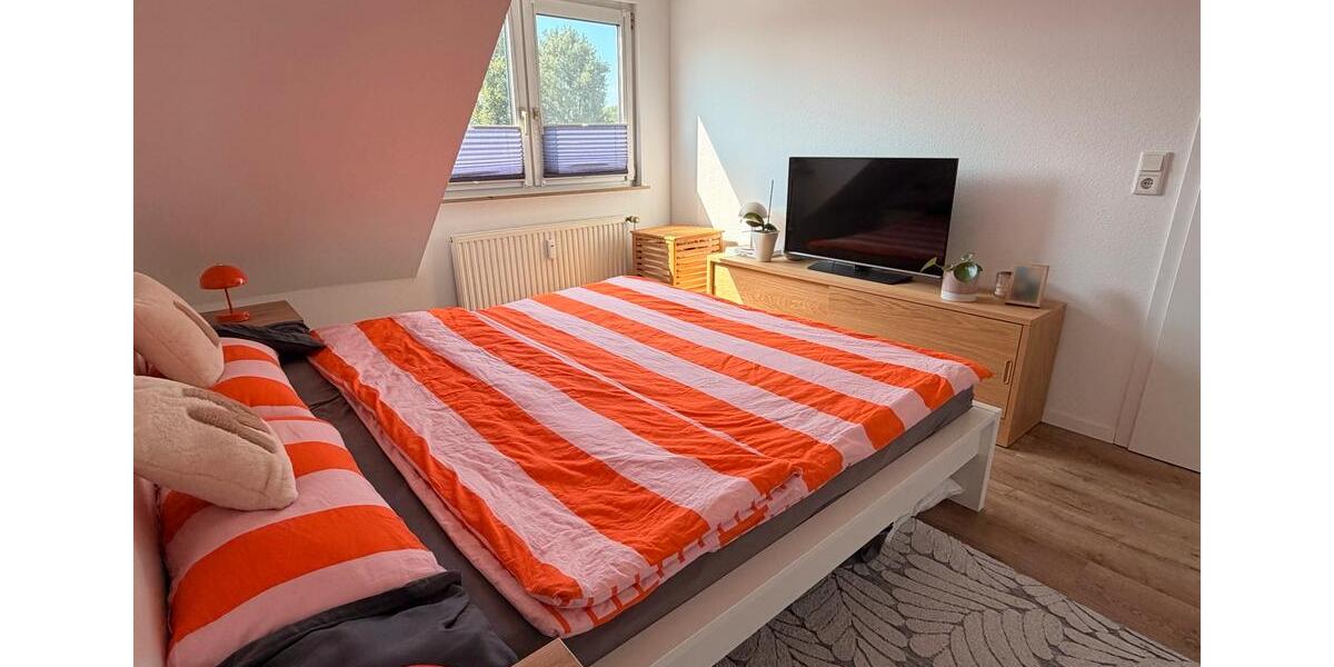 Dachgeschoßwohnung Duisburg Huckingen - 3 Zimmer, 70 m&sup2;, 230.000&euro; | Angebot:27213800