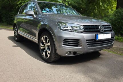 VW Touareg 81.034 km 26.000 &euro; Neuss 41466
