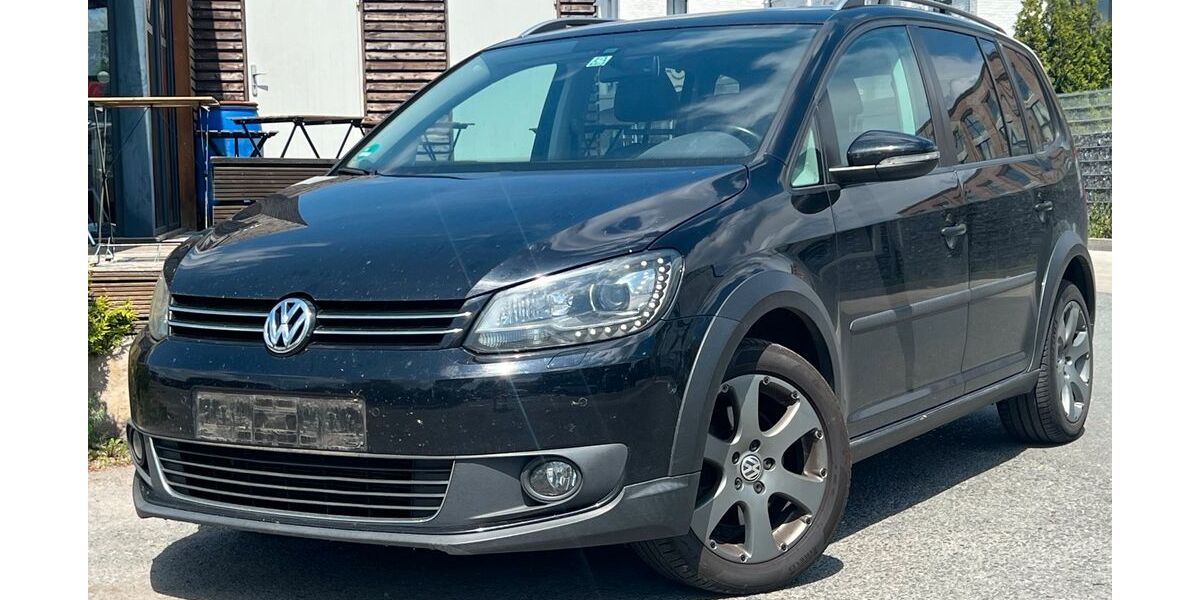 VW Touran 233.169 km 3.900 &euro; Gelsenkirchen 45884