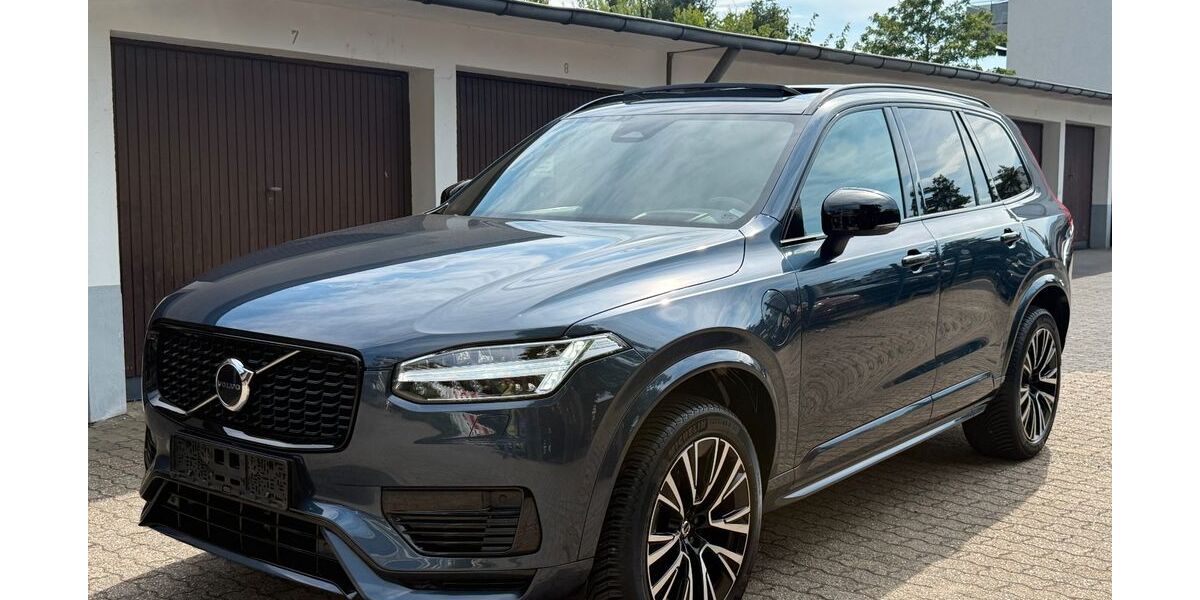 Volvo XC90 65.000 km 48.840 &euro; Düsseldorf 40468