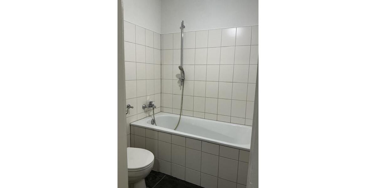 Etagenwohnung Velbert Velbert-Mitte - 2 Zimmer, 63 m&sup2;, 479&euro; | Angebot:25850558