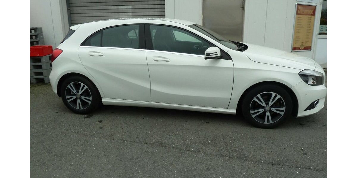 Mercedes-Benz A 180 CDI Style Sportsitze Klima Navi Alu Kamera 87.000 km 12.900 &euro; Ratingen 40885